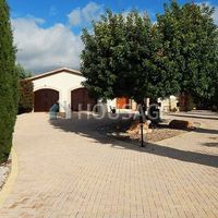 Villa in Republic of Cyprus, Eparchia Pafou, 330 sq.m.