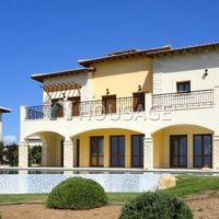 Villa in Republic of Cyprus, Eparchia Pafou, 400 sq.m.