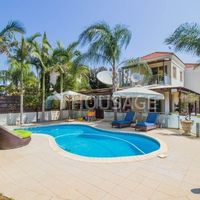 Villa in Republic of Cyprus, Lemesou, 290 sq.m.