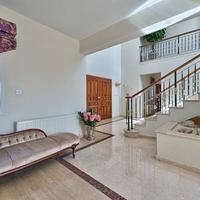 Villa in Republic of Cyprus, Lemesou, 575 sq.m.