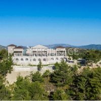 Вилла на Кипре, Лимасол, 2481 кв.м.