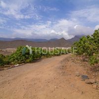 Villa in Spain, Canary Islands, Santa Cruz de Tenerife, 231430 sq.m.
