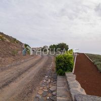 Villa in Spain, Canary Islands, Santa Cruz de Tenerife, 231430 sq.m.