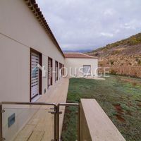 Villa in Spain, Canary Islands, Santa Cruz de Tenerife, 231430 sq.m.