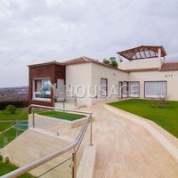 Villa in Spain, Canary Islands, Santa Cruz de Tenerife, 231430 sq.m.