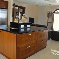 Villa in Republic of Cyprus, Lemesou, 1000 sq.m.