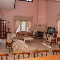 Villa in Republic of Cyprus, Eparchia Pafou, Nicosia, 500 sq.m.