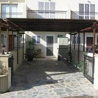 Townhouse in Republic of Cyprus, Eparchia Pafou, Nicosia, 90 sq.m.