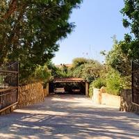 Villa in Republic of Cyprus, Eparchia Pafou, Nicosia, 500 sq.m.