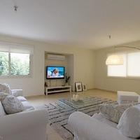 Apartment in Republic of Cyprus, Lemesou, 300 sq.m.