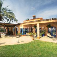 Вилла в Испании, Канарские Острова, Санта-Крус-де-Тенерифе, 9485 кв.м.