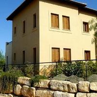 Apartment in Republic of Cyprus, Eparchia Pafou, Nicosia, 130 sq.m.