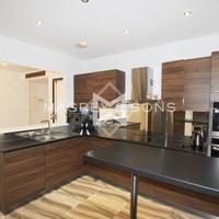 Apartment in Guyane, 169 sq.m.