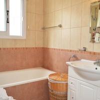 House in the suburbs in Republic of Cyprus, Eparchia Pafou, Paphos, 156 sq.m.