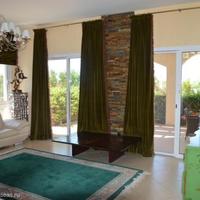 Villa in the suburbs in Republic of Cyprus, Eparchia Pafou, 400 sq.m.