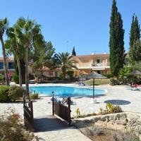 Таунхаус на второй линии моря/озера на Кипре, Пафос, 125 кв.м.