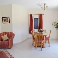 Таунхаус на второй линии моря/озера на Кипре, Пафос, 125 кв.м.