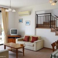 Villa at the second line of the sea / lake, in the suburbs in Republic of Cyprus, Eparchia Pafou, 140 sq.m.