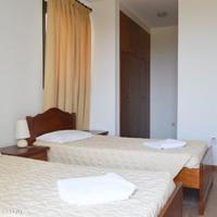 Villa at the second line of the sea / lake, in the suburbs in Republic of Cyprus, Eparchia Pafou, 140 sq.m.