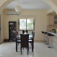 Villa in the suburbs in Republic of Cyprus, Eparchia Pafou, 150 sq.m.