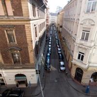 Flat in the city center in Hungary, Budapest, 97 sq.m.