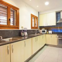 Villa in Spain, Balearic Islands, Palma, 1100 sq.m.