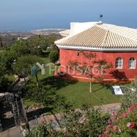 Villa in Spain, Canary Islands, Santa Cruz de Tenerife, 269 sq.m.