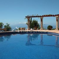 Villa in Spain, Canary Islands, Santa Cruz de Tenerife, 269 sq.m.