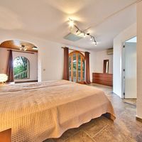 Villa in Spain, Balearic Islands, Palma, 180 sq.m.