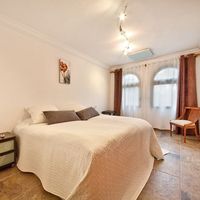 Villa in Spain, Balearic Islands, Palma, 180 sq.m.