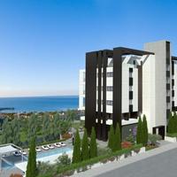 Apartment at the second line of the sea / lake, in the city center in Republic of Cyprus, Lemesou, 174 sq.m.