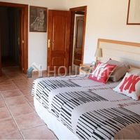 Villa in Spain, Catalunya, Vilanova i la Geltru, 330 sq.m.