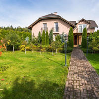 House in the suburbs Czechia, Karlovy Vary Region, Karlovy Vary, 233 sq.m.
