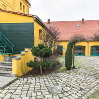 Отель (гостиница) в Чехии, Карловарский край, Карловы Вары, 1050 кв.м.