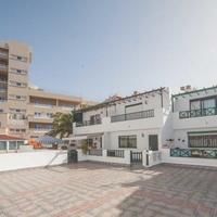 Townhouse in the city center, at the first line of the sea / lake in Spain, Canary Islands, Santa Cruz de Tenerife, 157 sq.m.