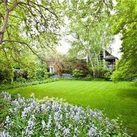 House in United Kingdom, England, 1279 sq.m.