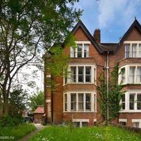 House in United Kingdom, England, London, 282 sq.m.