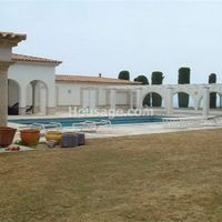 Villa in Spain, Catalunya, Girona, 476 sq.m.