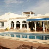 Villa in Spain, Comunitat Valenciana, Alicante, 200 sq.m.