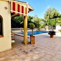 Villa in Spain, Comunitat Valenciana, Alicante, 238 sq.m.
