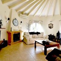 Villa in Spain, Comunitat Valenciana, Alicante, 238 sq.m.