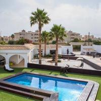 Villa in Spain, Comunitat Valenciana, Alicante, 340 sq.m.