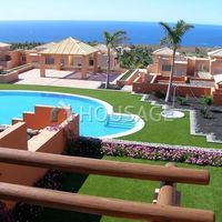 Villa in Spain, Canary Islands, Santa Cruz de Tenerife, 120 sq.m.