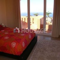 Villa in Spain, Canary Islands, Santa Cruz de Tenerife, 120 sq.m.