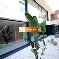 Villa in Spain, Comunitat Valenciana, Alicante, 700 sq.m.