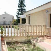 Villa in Spain, Comunitat Valenciana, Alicante, 400 sq.m.