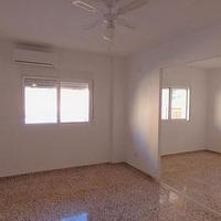 Flat in Spain, Comunitat Valenciana, Alicante, 90 sq.m.