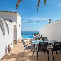 Villa in Spain, Comunitat Valenciana, Alicante, 220 sq.m.