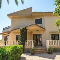 Villa in Spain, Comunitat Valenciana, Alicante, 250 sq.m.