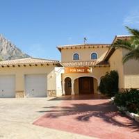 Villa in Spain, Comunitat Valenciana, Alicante, 734 sq.m.